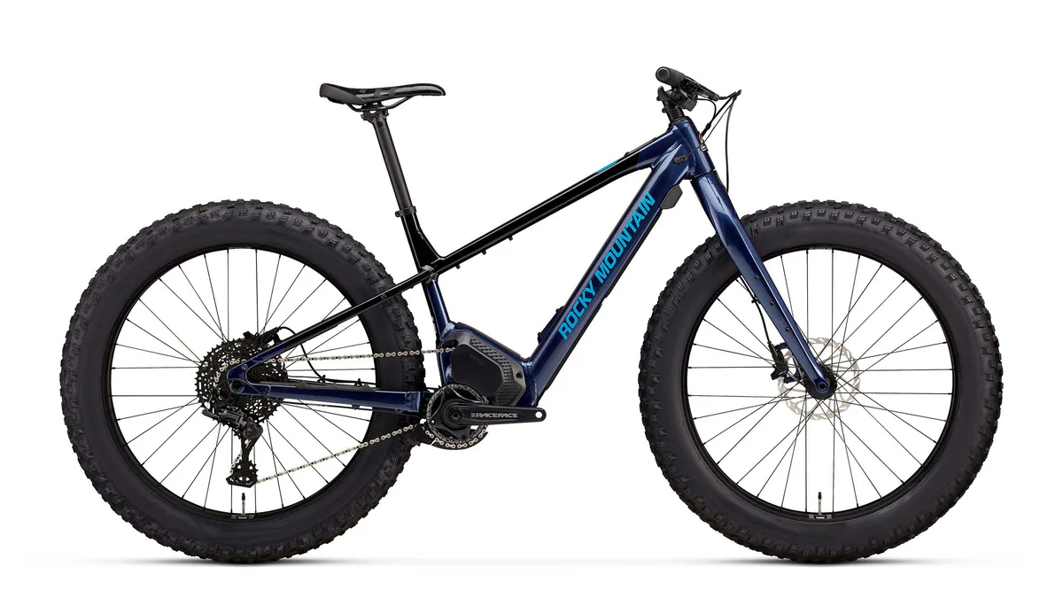 Web_MY24_Blizzard_PP_A30_C1_Profile_v2 featured bicycle